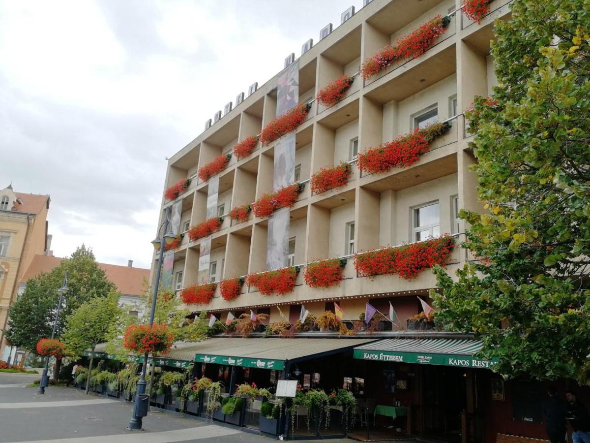 Hotel Kapos Kaposvár Esterno foto