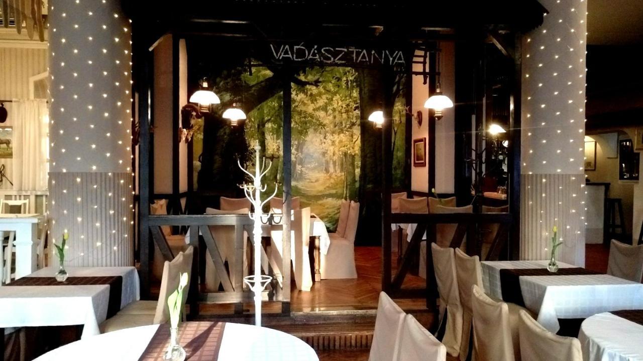 Hotel Kapos Kaposvár Esterno foto