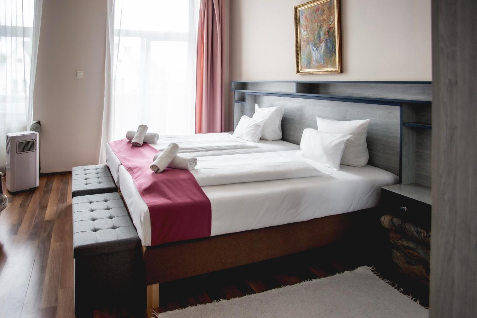 Hotel Kapos Kaposvár Esterno foto
